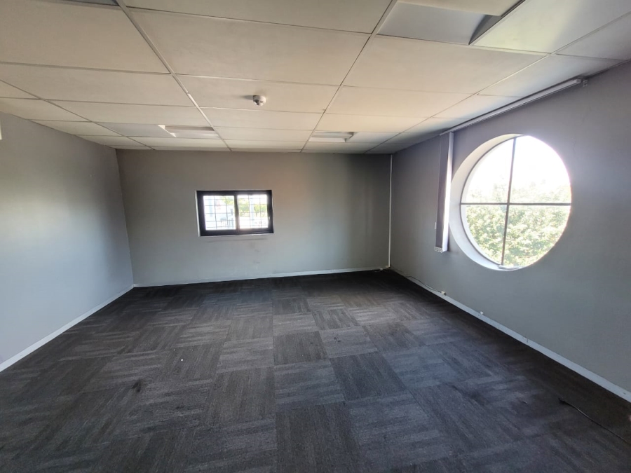 To Let Commercial Property for Rent in Paarden Eiland Western Cape
